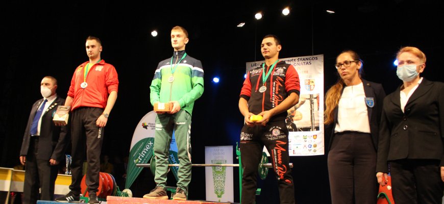 Nojus Konstantinas Čypas – Europos ir pasaulio čempionatų prizininkas mėnesį savanoriavo rajono ligoninėje (video)