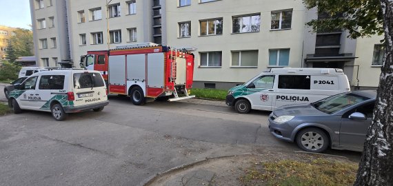 Neramumai Jaunystės gatvėje: sulėkė visos gelbėjimo tarnybos (foto) PAPILDYTA