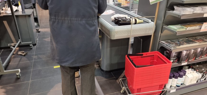 Vienas Lietuvos gyventojas kasdien išgeria bokalą alaus, taurę vyno ar 80 g degtinės