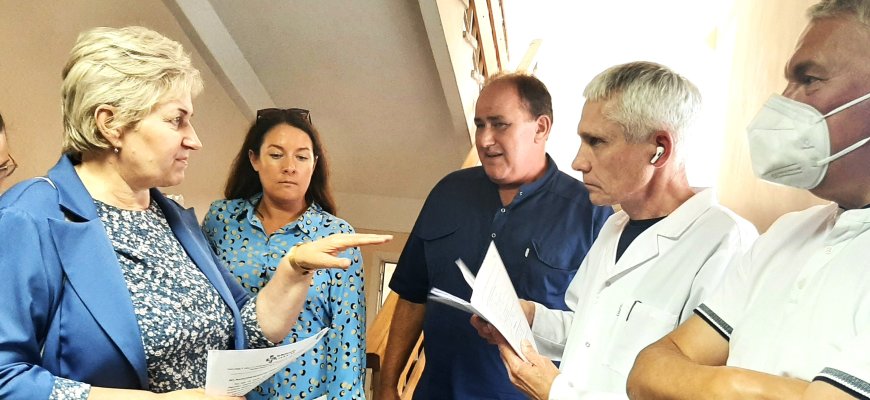 Diskusijoje apie Rokiškio ligoninės vaikų ligų skyrių – siūlymai pirkti malūnsparnius bei realesnės alternatyvos