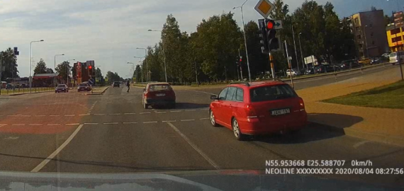 Užfiksuotam pažeidėjui surašytas protokolas