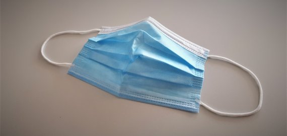 Gimdyvėms neprivaloma dėvėti apsauginių kaukių