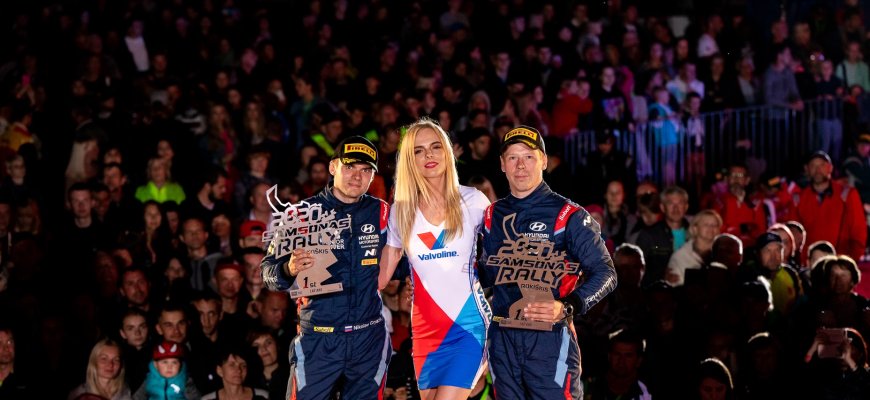 Pasitraukimų skaičiumi pasižymėjusiose „Samsonas Rally Rokiškis“ varžybose triumfavo Nikolajus Gryazinas (video+foto)