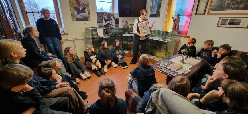 Patyriminio ugdymo galia: „palietus“ istoriją ranka, ji kur kas geriau suprantama
