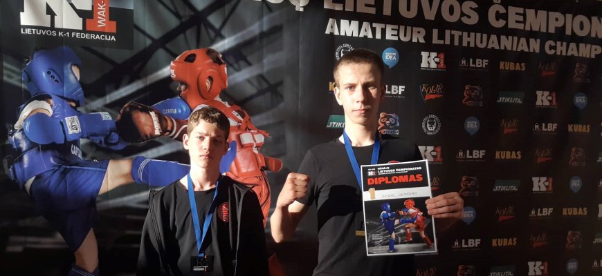Kikbokso mėgėjų čempionate Gvido Skinderio ir Oresto Valiulio sėkmė!