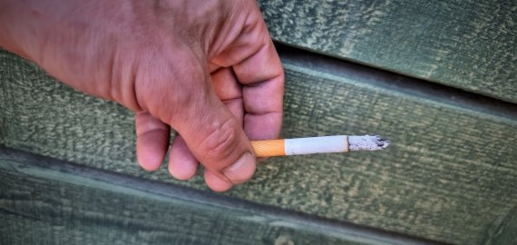 Rasta cigaretės nuorūka su narkotine medžiaga