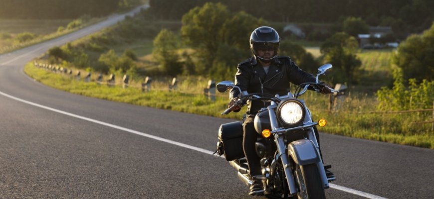 Kokia motociklų nuoma tinkamiausia kelionei po Lietuvą?