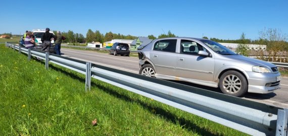 Kelio danga ant viaduko – niekuo neišsiskiria