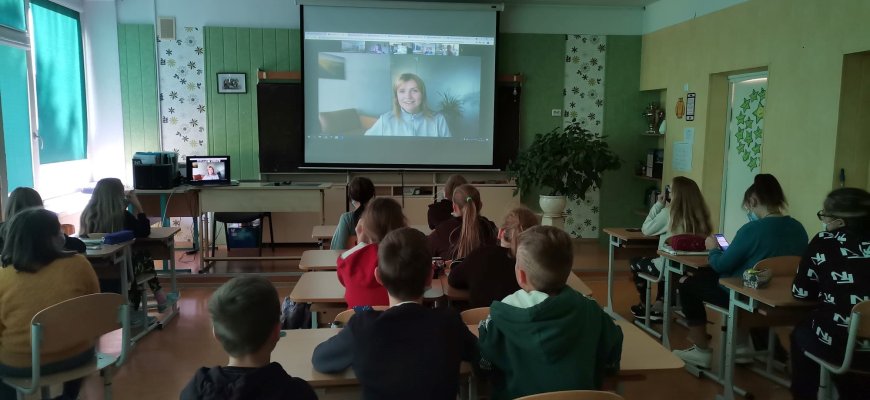 Juodupės gimnazijoje vyko nuotolinė paskaita su Vlada Musvydaite–Vilčiauske