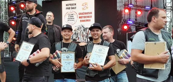 39 valandos ir 40 minučių: Romualdas Keniausis ir Marius Žiukys lenkė laiką „Geležinės subinės“ iššūkyje