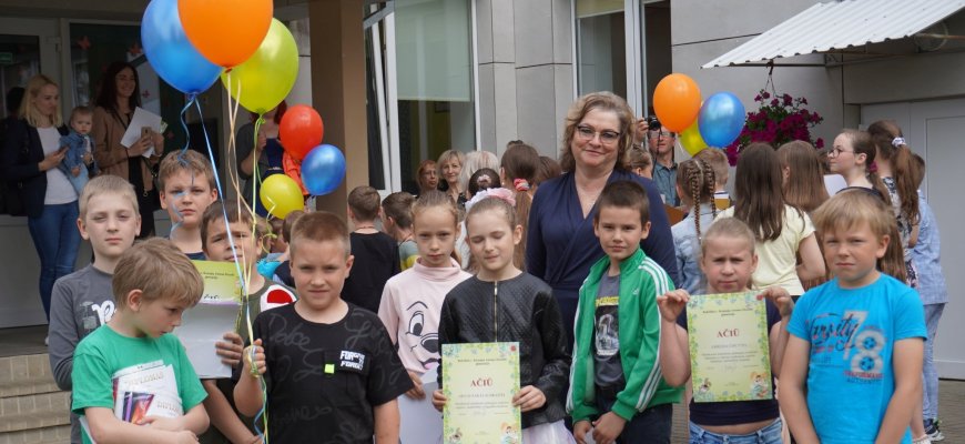 Kamajų Antano Strazdo gimnazijoje - Vasaros skambutis (foto)