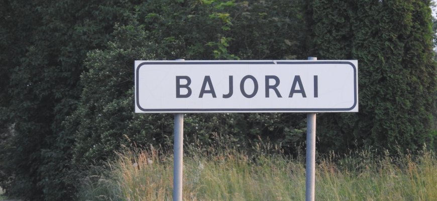 Keliaujanti skaityklėlė -5 kviečia į susitikimą Bajoruose