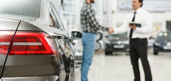 Kaip nustatyti automobilio rinkos vertę?