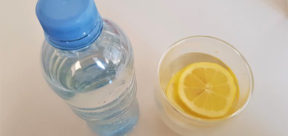 Pasaulinė Vandens diena: daugiau nei trečdalis kasdien geria pirktą vandenį iš butelių, pusė – iš čiaupo