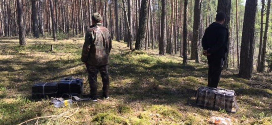 Pasieniečiams įkliuvo gerai žinomi rūkalų nešikai: vienas jų - Rokiškio rajono gyventojas
