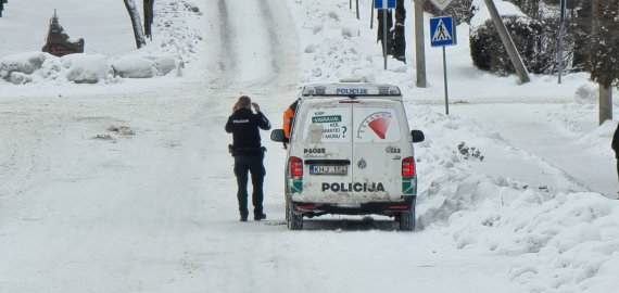 Pas devyniolikmetį vairuotoją rasta galimai narkotinių medžiagų