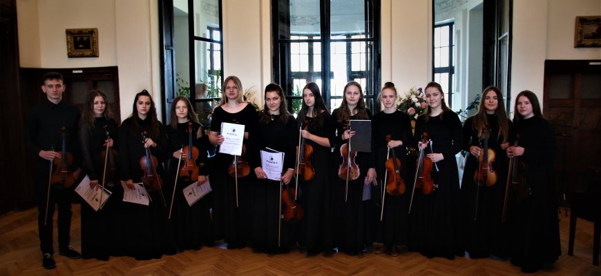 XIII Rokiškio styginių ansamblių festivalis MUZIKUOKIME DRAUGE (Video+foto)