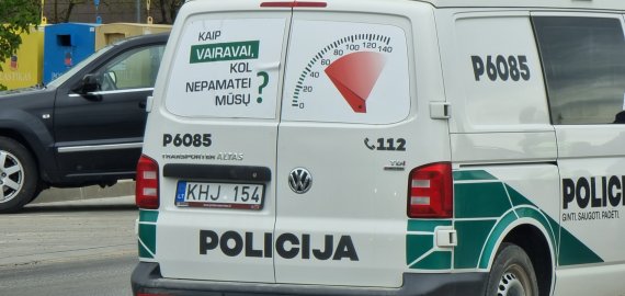 Automobilyje rastos galimai narkotinės medžiagos