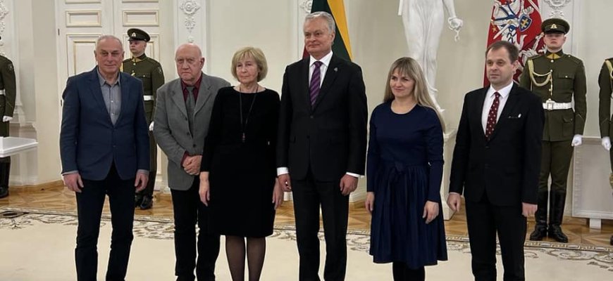 Prezidentūroje pagerbtas Vlado Mirono atminimas