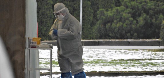 Per praėjusią parą nustatyti 476 nauji COVID-19 atvejai, mirė 21 žmogus