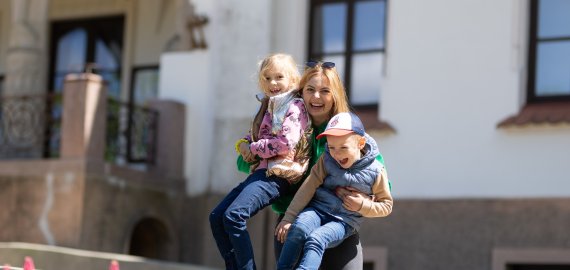 Į gimtąjį Rokiškį gyventi grįžusi Ieva apie didmiestį nebegalvoja: matyti basus vaikus lauke yra laimė (foto)