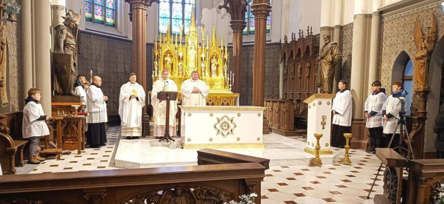 Šv. Mišių laikas Rokiškio rajono parapijose šventinėmis dienomis