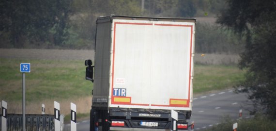 Vilkikų vairuotojams privalomi mokymai gali gerokai brangti ir ilgėti
