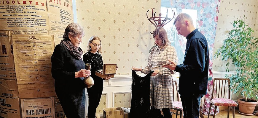 Operos solistės I. Jasiūnaitės daiktai sugrįžo į Rokiškį