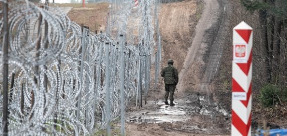 Vyriausybė siūlo mėnesiui pratęsti nepaprastąją padėtį pasienyje