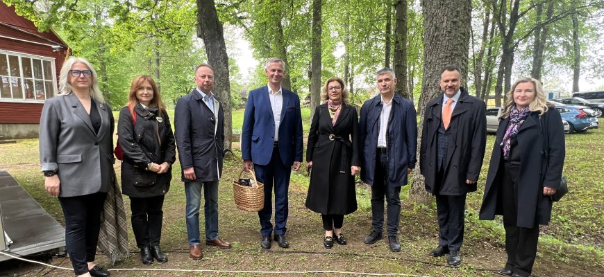 Bagdoniškyje, minint M. Romerio gimimo metines, įteikti Garbės ženklai (foto)