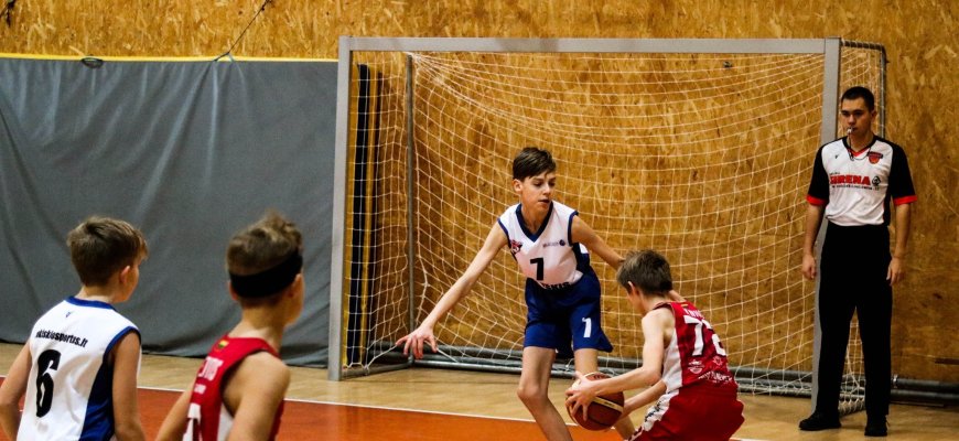 U12 krepšininkai toliau skinasi pergales