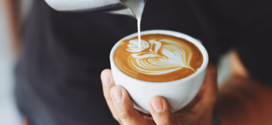 Kava – kūnui ir sielai. Kodėl du puodeliai per dieną net sveika?