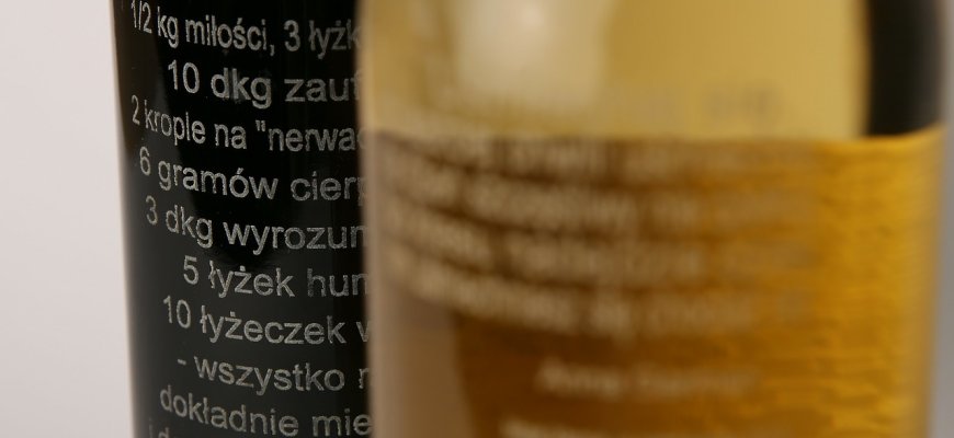 Graviravimas ant stiklo: puošnūs ir stilingi stiklo dirbiniai