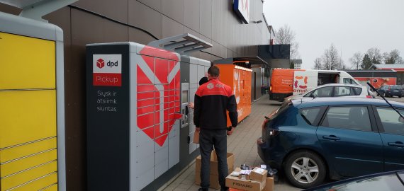 „DPD Lietuva“ įspėja: įmonės vardu prisidengę sukčiai bando išvilioti gyventojų finansinius duomenis