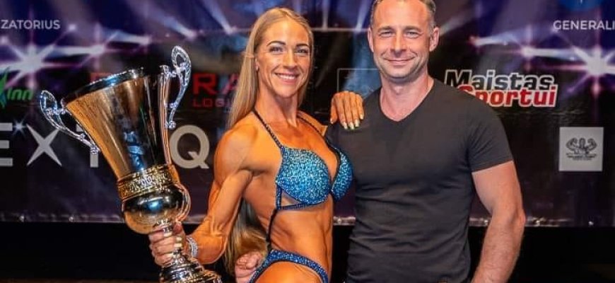 Iš kultūrizmo čempionato E. Karpovienė grįžo kaip „Mis figūra“ nugalėtoja