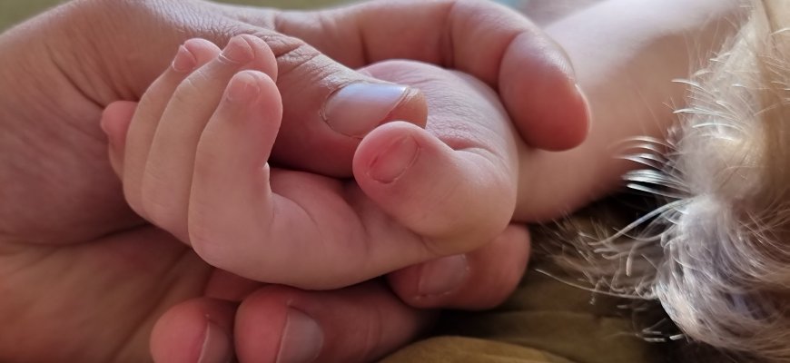 Rokiškio rajone verdančiu vandeniu nusiplikė vos metukų vaikas