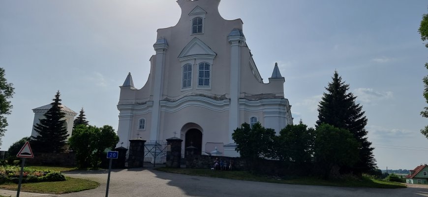 Gegužės 1 d. Jūžintų bažnyčioje - giesmės ir dainos Motinos dienai