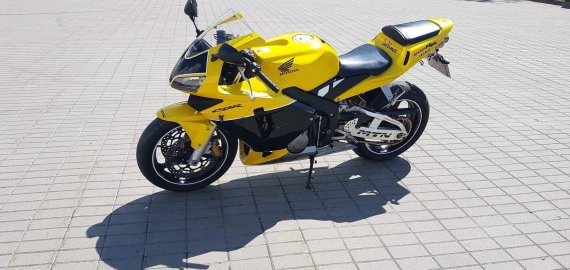 Artėja motociklų sezonas: kuo svarbu pasirūpinti, kad pirma kelionė nesibaigtų nelaime