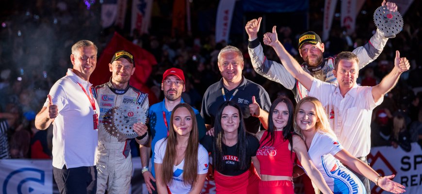 Rokiškyje „Agrorodeo“ duetas varžovus paliko toli už nugarų, „Toyota Yaris“ laimėjo ekipažas iš Estijos