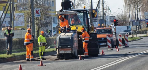 Kas patikrins sergi rimtai ar ne? Piktnaudžiavimų nedarbingumo pažymomis vis dar „iškrenta“