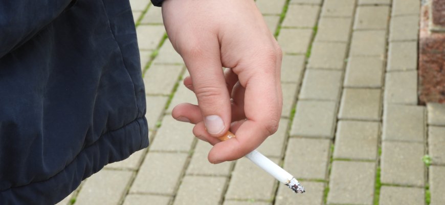 Dėl prekybos cigaretėmis „iš po prekystalio“ labiausiai skundžiasi smulkieji prekybininkai