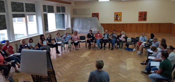 Rokiškio Juozo Tūbelio progimnazijoje ruošiamasi diegti LIONS QUEST socialinio emocinio ugdymo programą „Paauglystės kryžkelės“