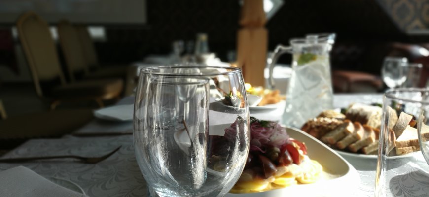 Į „paskutinę vakarienę“ susirinkę viešbučių ir restoranų atstovai prašo pagalbos