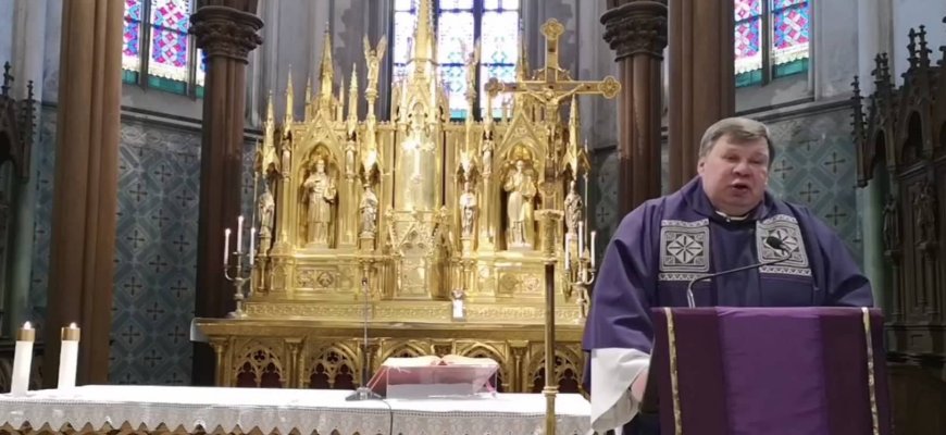 Viešų pamaldų Rokiškyje dar teks palaukti (video)