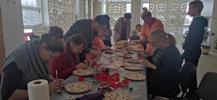 Kalėdiniams papuošimams – rankų darbo žaisliukai
