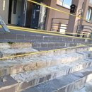 Ilgai užtrunkantys maži dalykai – kada bus sutvarkyti J. Keliuočio Vaikų ir jaunimo skyriaus laiptai?