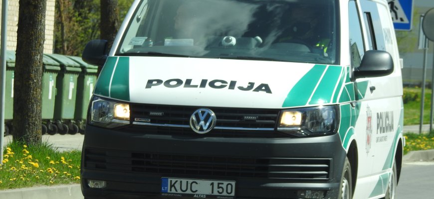 Automobilyje rastos galimai narkotinės medžiagos