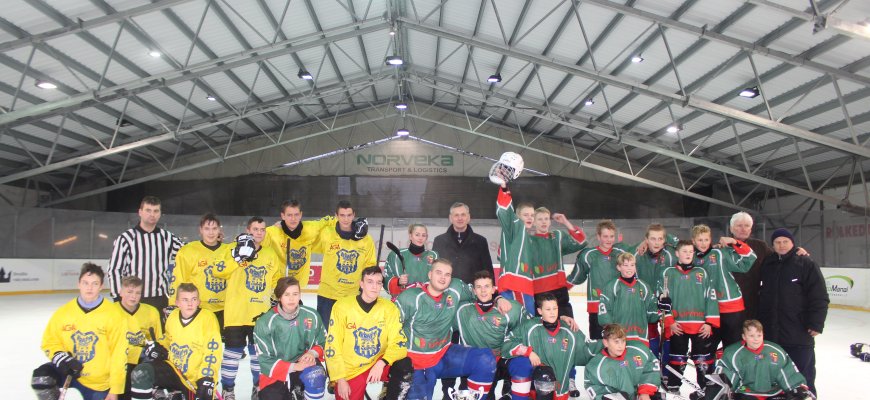 Ledo vingiai – Ledo ritulio tradicijų eksportas į Panevėžį (foto +video)