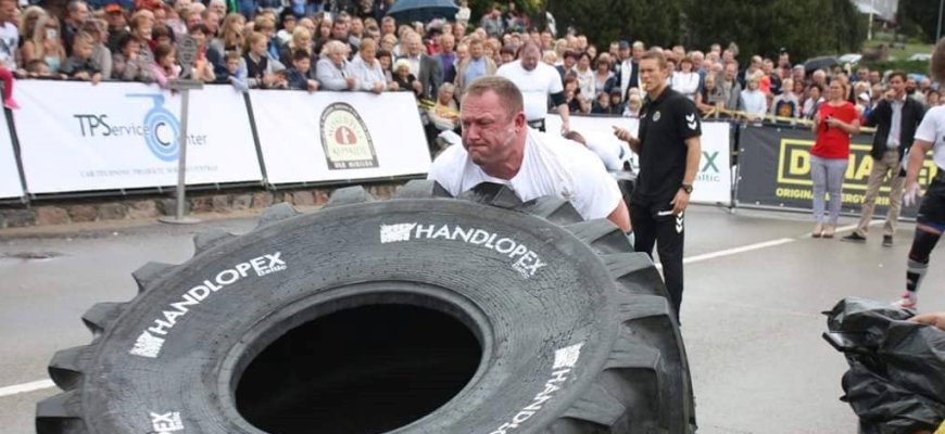 Rokiškietis Dainius Repšys su kolega iškovojo STIHL Lietuvos galiūnų komandinio čempionato čempionų vardą (foto)