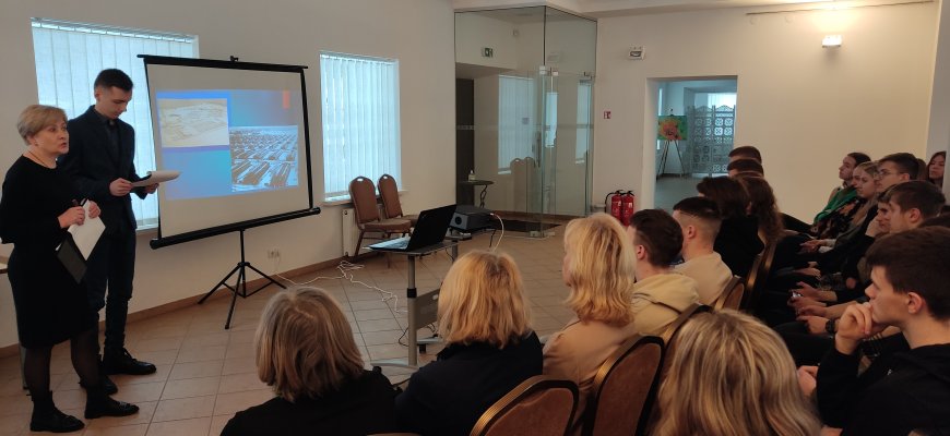 Pilietiškumo pamoka MES PRISIMENAME Rokiškio krašto muziejuje (foto+video)